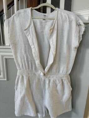 Loft Lou & Grey Lightweight White Gauze Romper